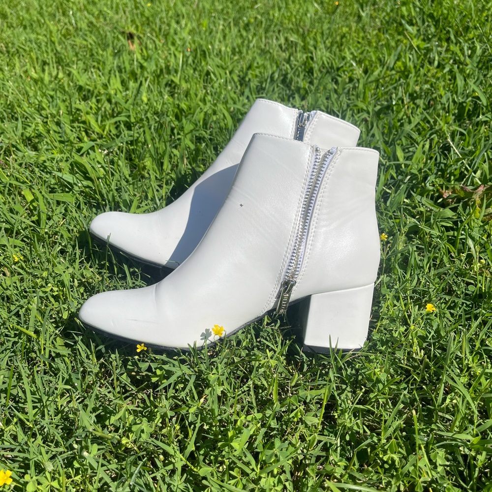 White Heeled Booties Illude